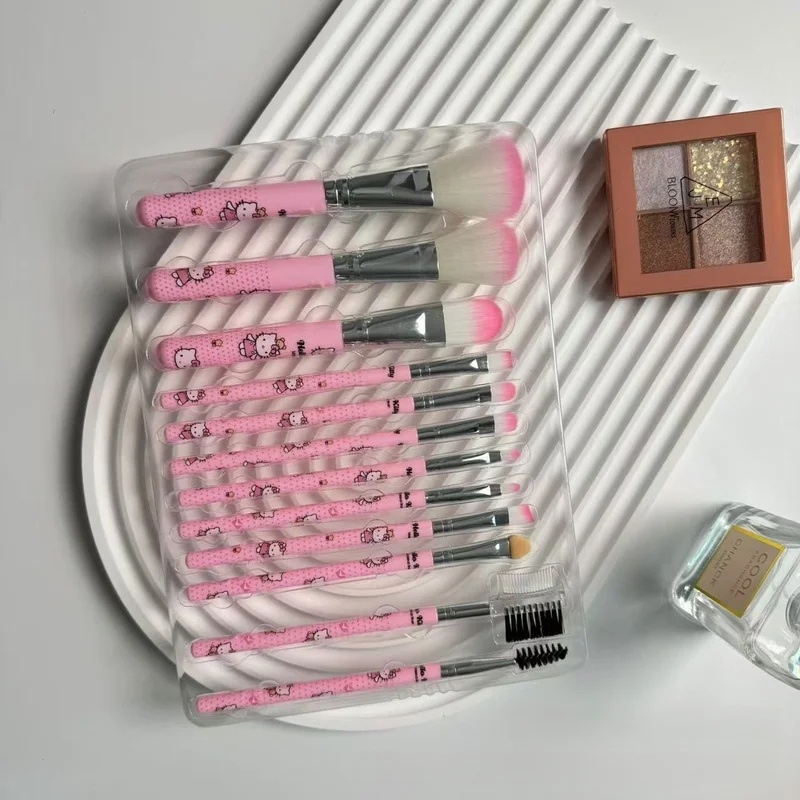 Hello Kitty 12-piece Makeup Br - Beauty Makeup Gift Sets recension och pris